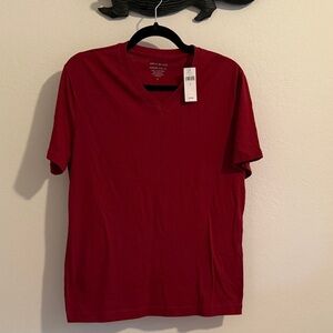 NWT Banana Republic Men's Dark Red V-Neck Tee